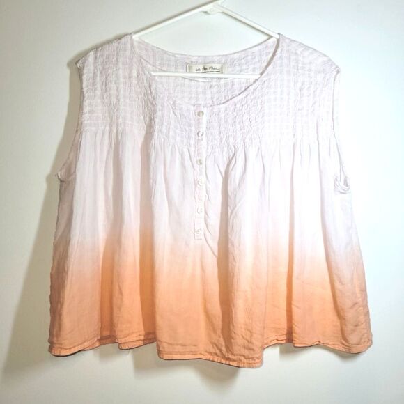 We the Free Little Bit of Something Ombre Top Small - Picture 1 of 12